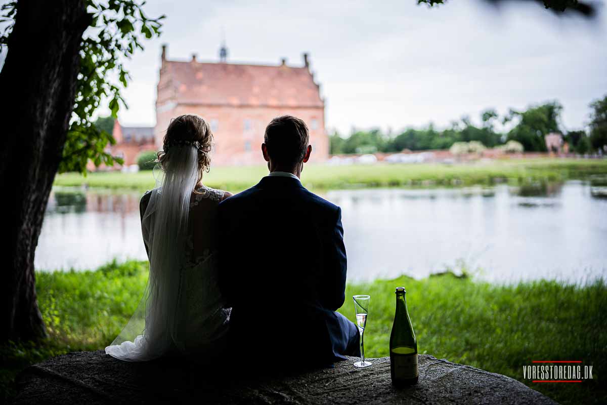 Broholm Slot byder velkommen med et stykke 700 år gammel danmarkshistorie